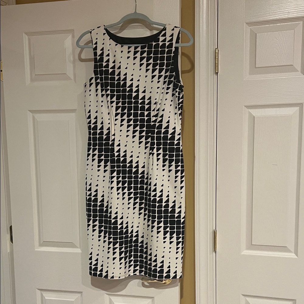 Nine West Black and White Patterned Midi Dress